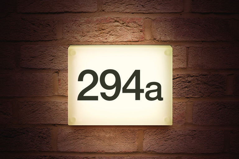 OUTDOOR BULKHEAD WITH DUSK TO DAWN SENSOR IP54 545LM 6W 4000K DARK GREY