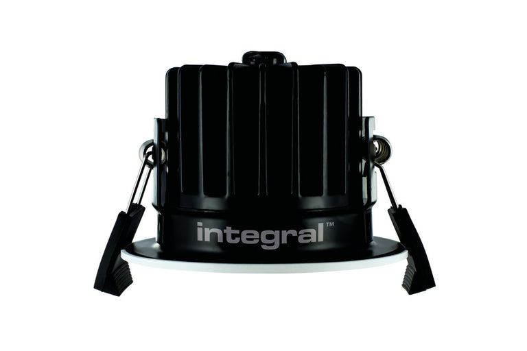 LOW-PROFILE FIRE RATED DOWNLIGHT 70-75MM CUTOUT IP65 720LM 8.5W 4000K 60 BEAM DIMMABLE 85LM/W WHITE